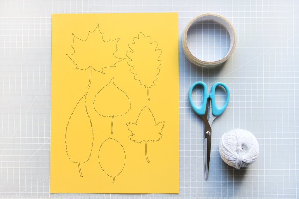 London Craft Club printable free downloadable Autumn Leaf Garland by Utensils0